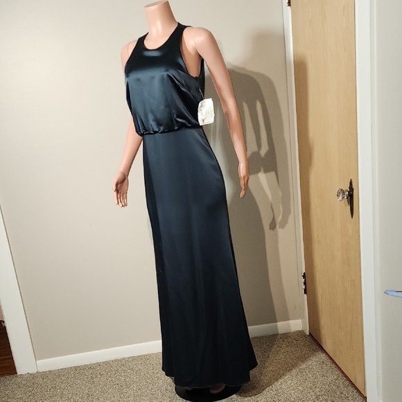 Dessy Collection Green Sleeveless Halter Maxi Gown - Picture 5 of 15